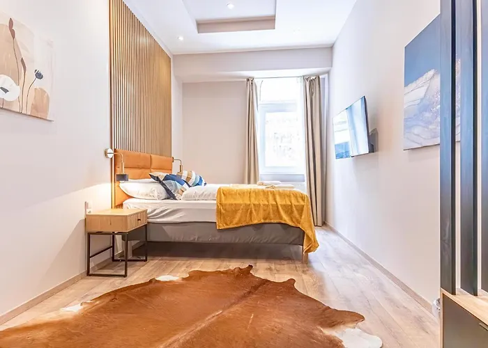 Wiener Stadthalle Boutique Rooms - Ideal For Couples